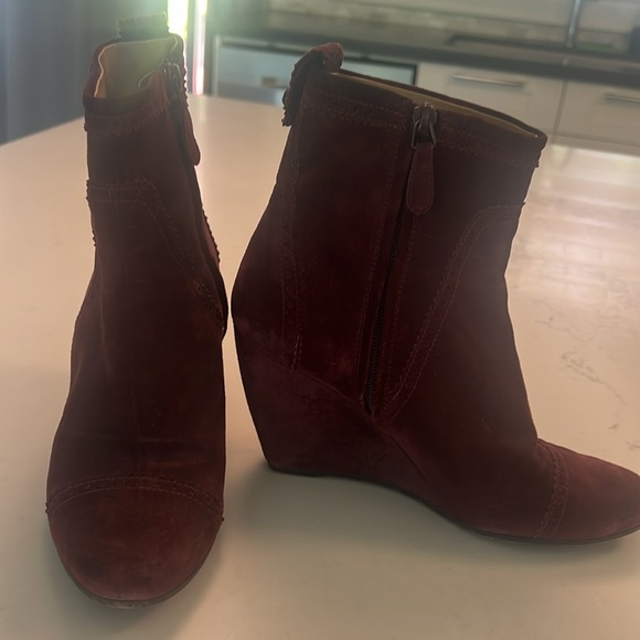 Balenciaga burgundy wedge suede boots - Picture 2 of 6